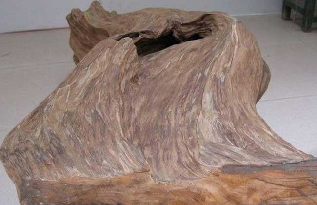 奇楠沉香多少钱一克 奇楠沉香为什么昂贵 奇楠沉香多少钱一克 奇楠沉香为什么昂贵