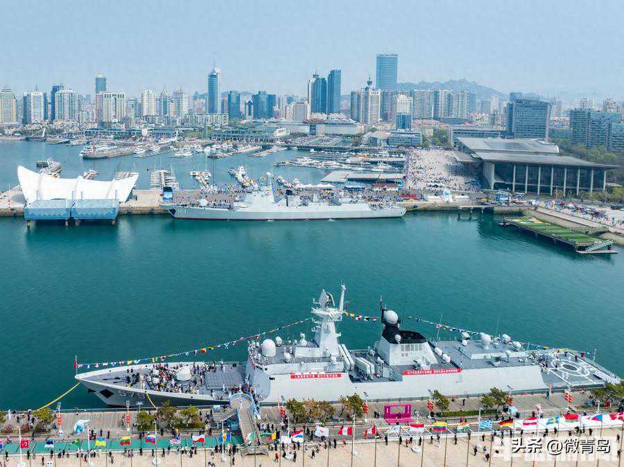 “我与战舰合个影”、盖章打卡、现场体验……遇“舰”青岛四月的浪漫