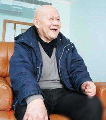 这位少将逢“白”必胜：身为团长的他，全团最后一个去世，活94