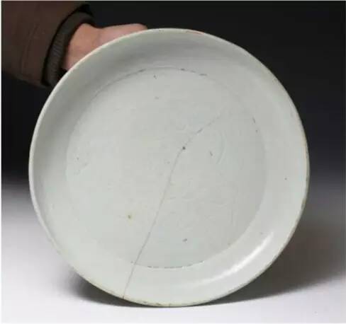 让你看看菏泽沉船出土文物——一个青花甁2个亿