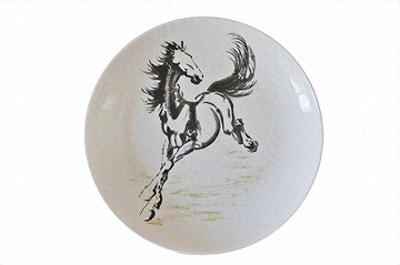 刻瓷：瓷器上的“刺绣”艺术