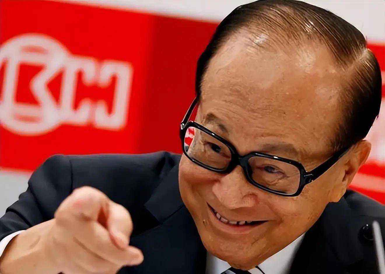 斗鱼陈少杰的悲喜人生,36岁时已坐拥几十亿,如今却因涉赌被捉 斗鱼陈少杰的悲喜人生,36岁时已坐拥几十亿,如今却因涉赌被捉