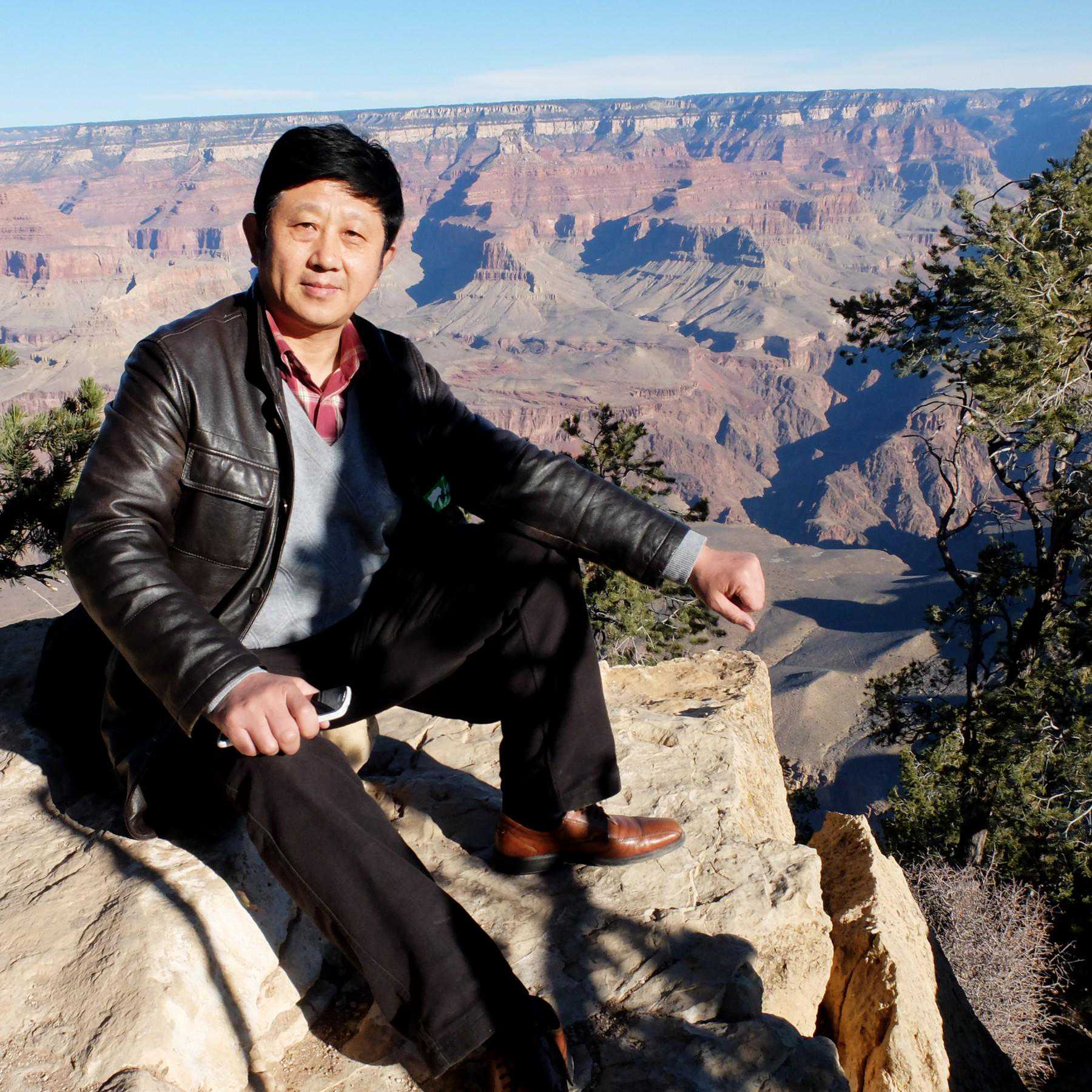 德艺双馨 桃李芬芳——记书画家戴丕昌