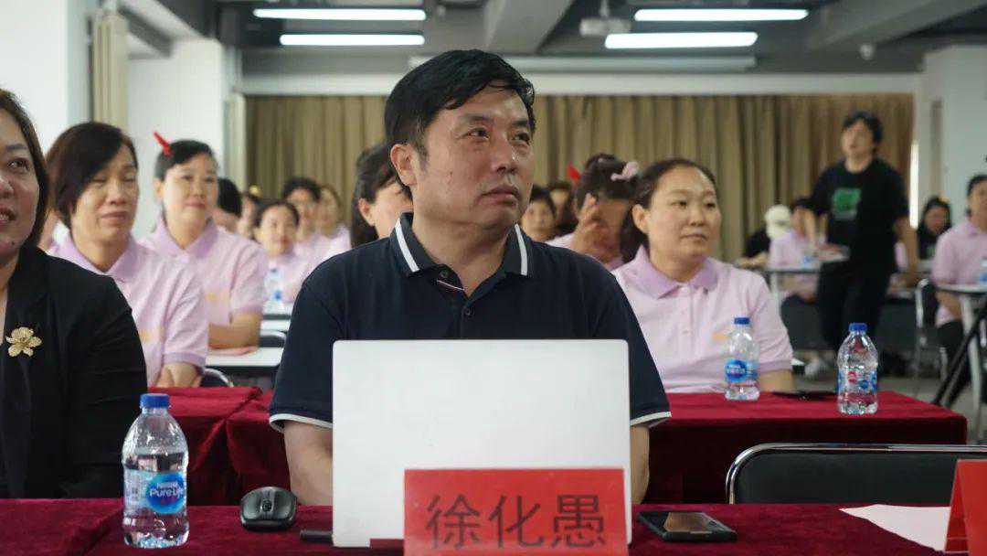 阿姨来了召开2023年第二季度家政员评优创先表彰大会，她们获奖了