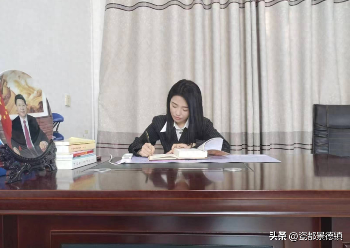 浮梁县吴丹：绽放在基层的文化之花