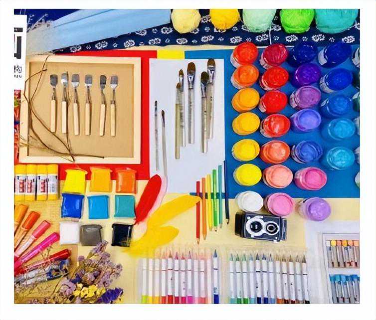 综合材料在初中美术中的应用——LW