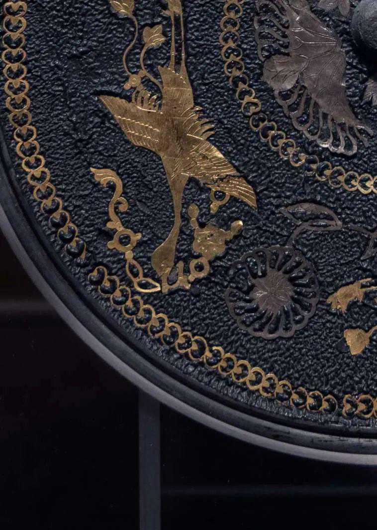 长安里的文物｜四鸾衔绶纹金银平脱镜