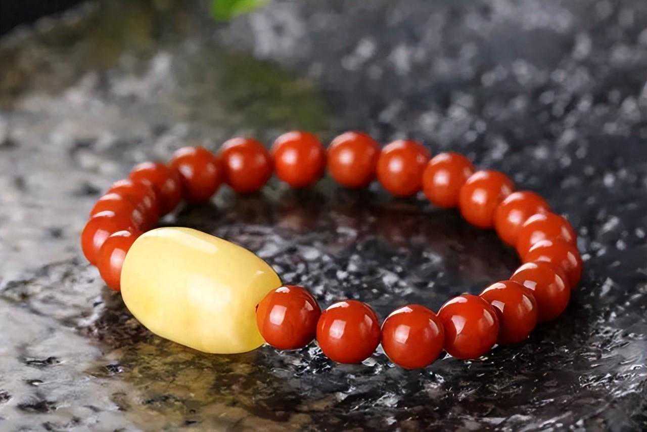 蜜蜡怎么保养？注意这4个知识点