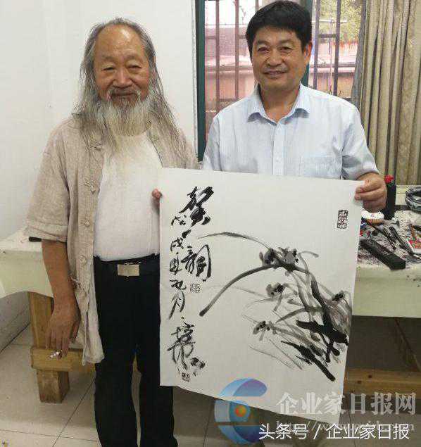 徐培晨：即兴挥毫韵自深