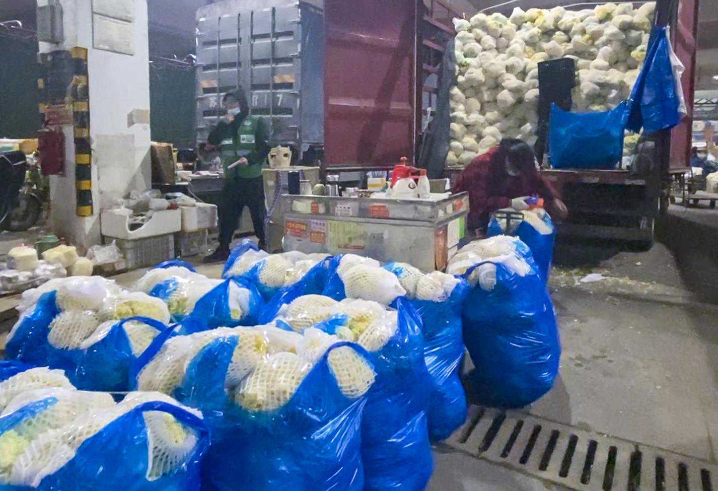 众彩市场封了？谣言