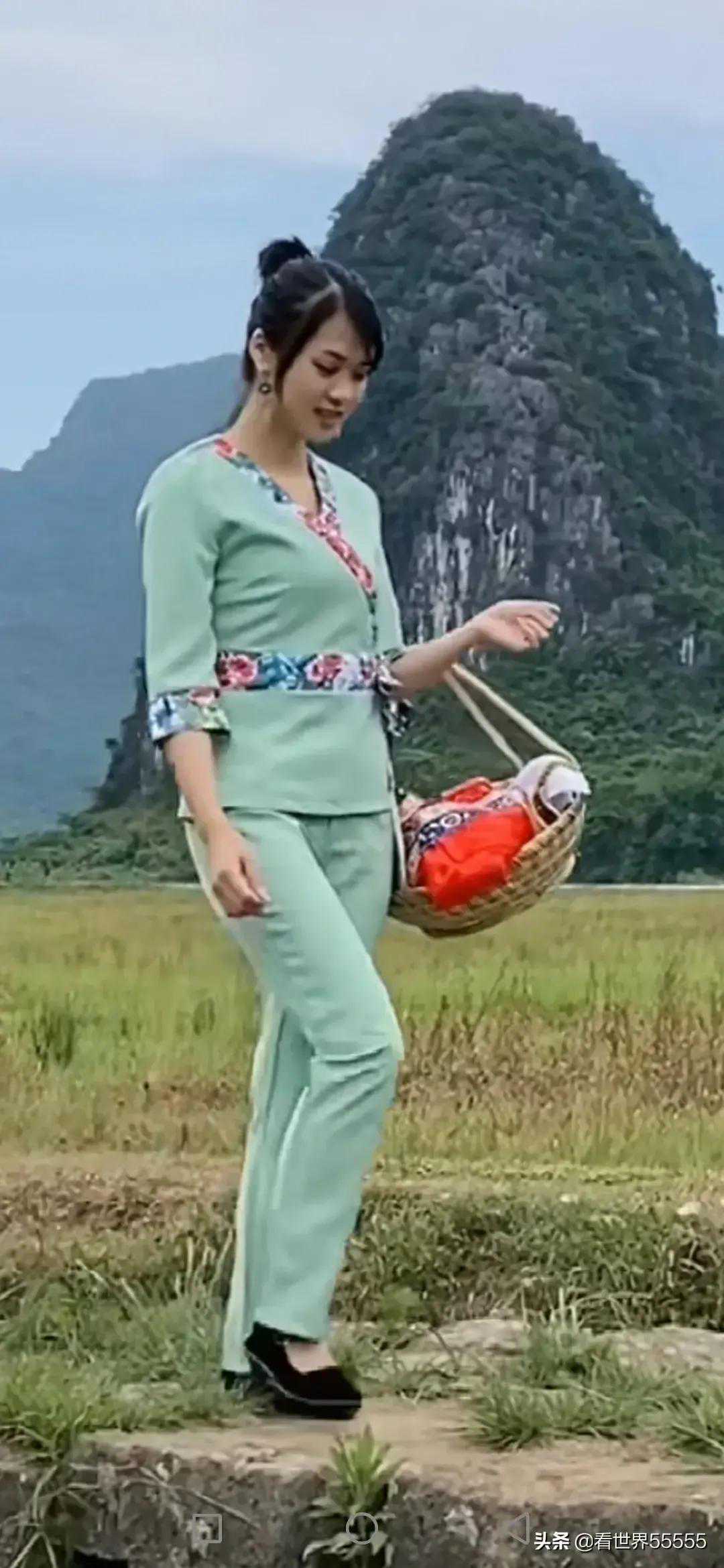 山水连峰天上秀，地肥顺泰广收财。（同字韵十首）