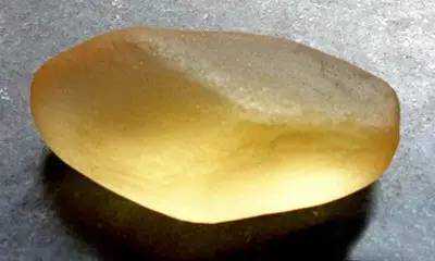 端庄淡雅，玉中美人——金丝玉