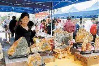捡来的石头去哪里卖？国内最全奇石交易地点，就在你身边！