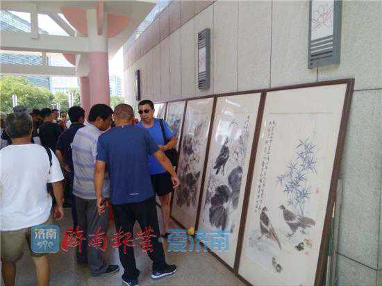 济南：弘扬传统文化 提升广场艺术