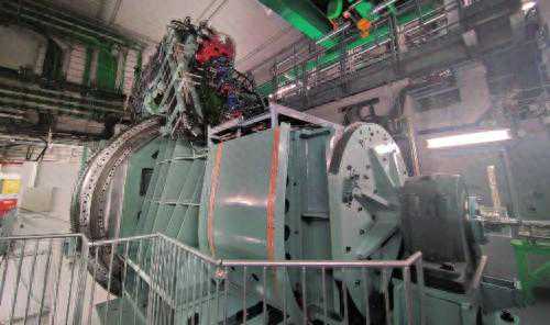 香港“挤”出新楼 癌症治疗新技术终落地