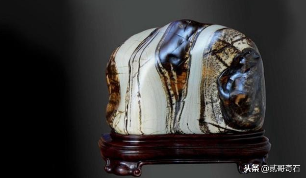 收藏奇石应该注意的七个方面，全学会了你就是合格的奇石收藏家