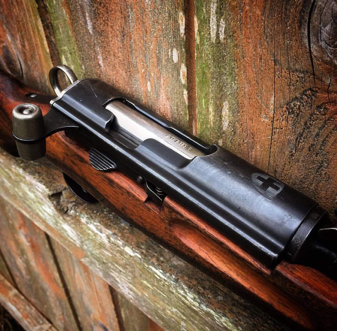 K31步枪：瑞士军中的传奇与收藏界的珍宝