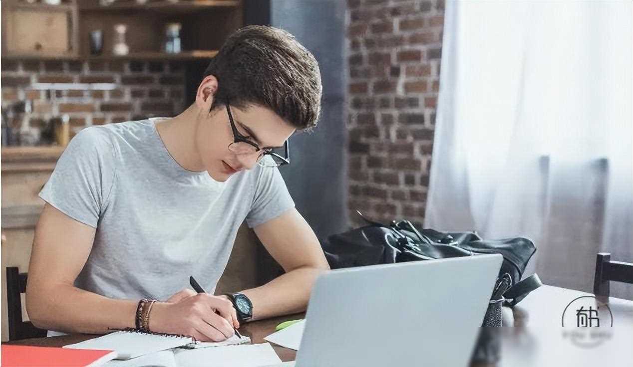 人民日报推荐：2023下半年，自我增值的9个好习惯（建议收藏