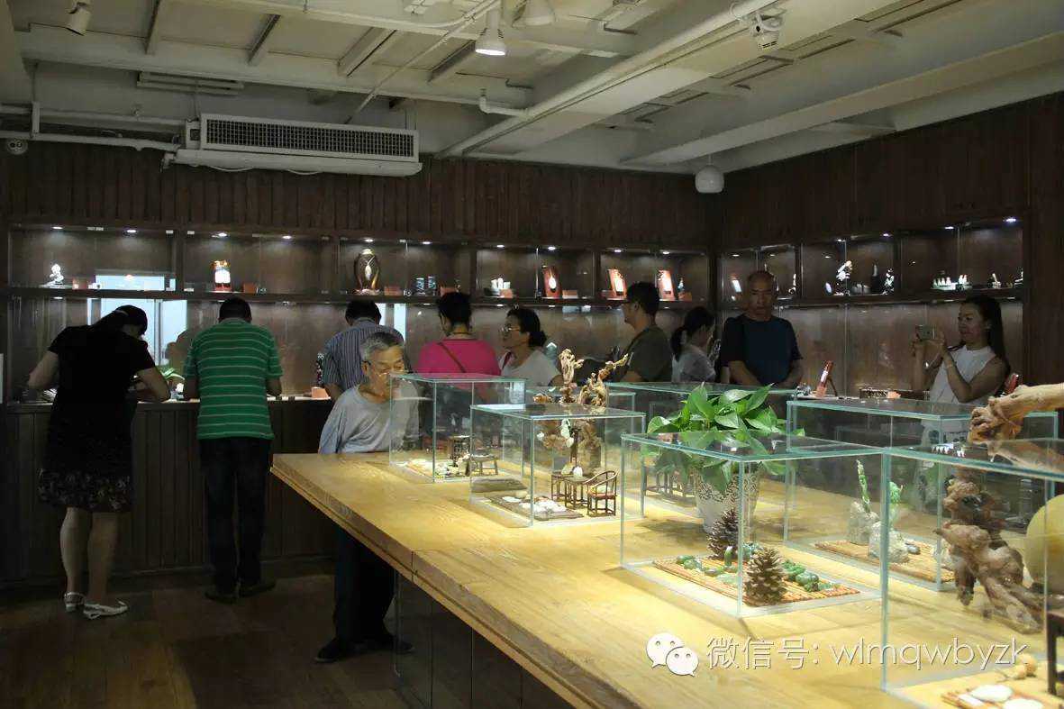 新疆玉雕大师作品展，件件精美绝伦 专家解读玉石收藏误区