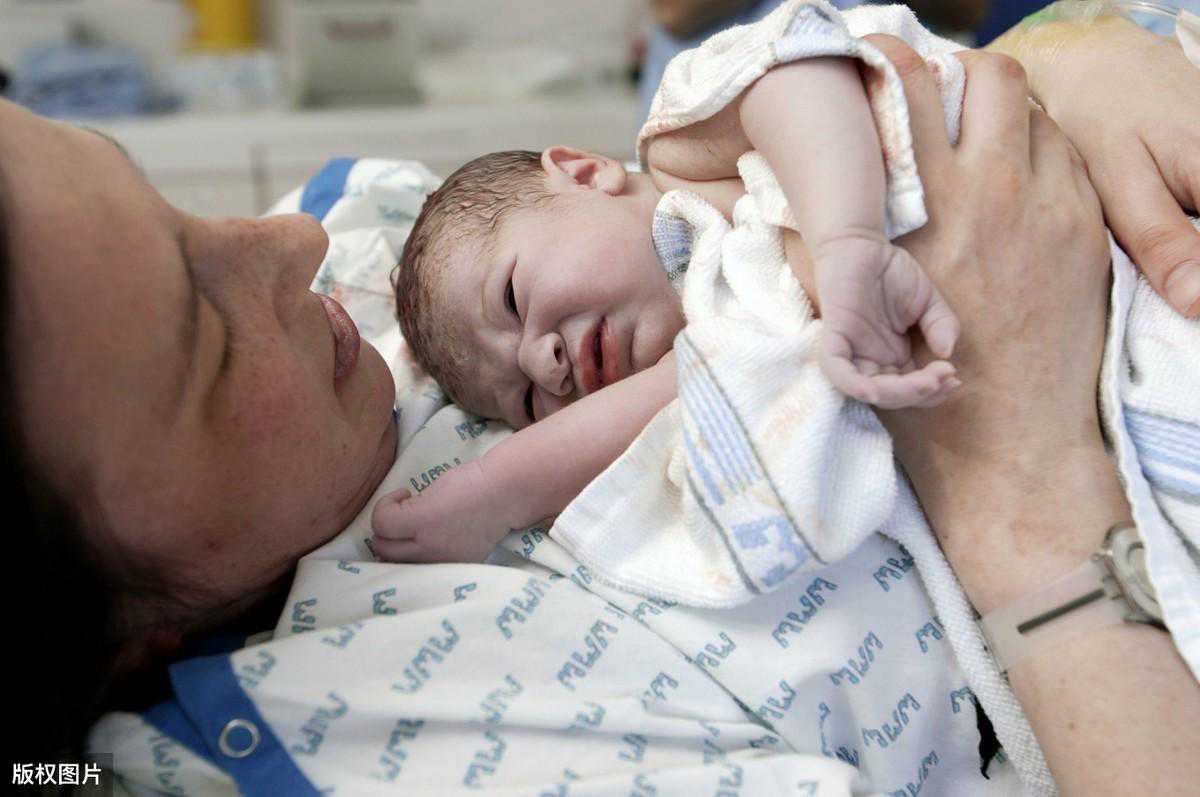 产后1-4周饮食原则，月子期间这么吃营养又催乳！新妈妈收藏